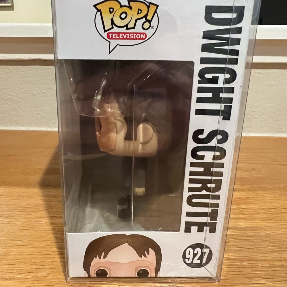 The office funko pop Dwight exclusive - Picture 2 of 6